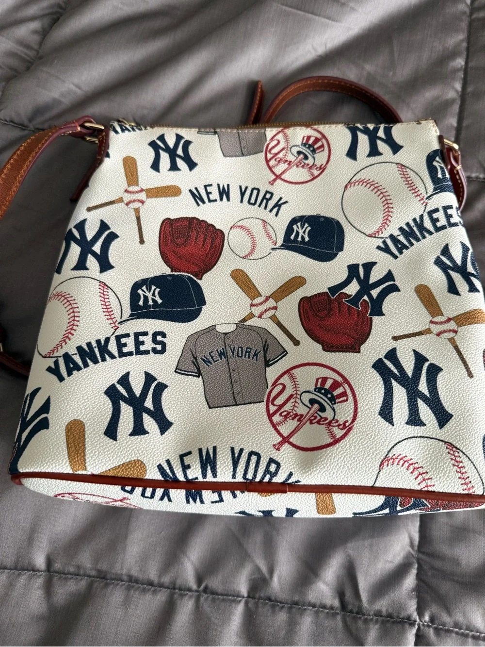 Dooney & Bourke Cream New York Yankees Print Crossbody with Brown Strap